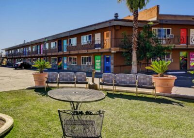 On the Boulevard | Extended-Stay, Hotel-Style Living Spaces | Common Exterior Area